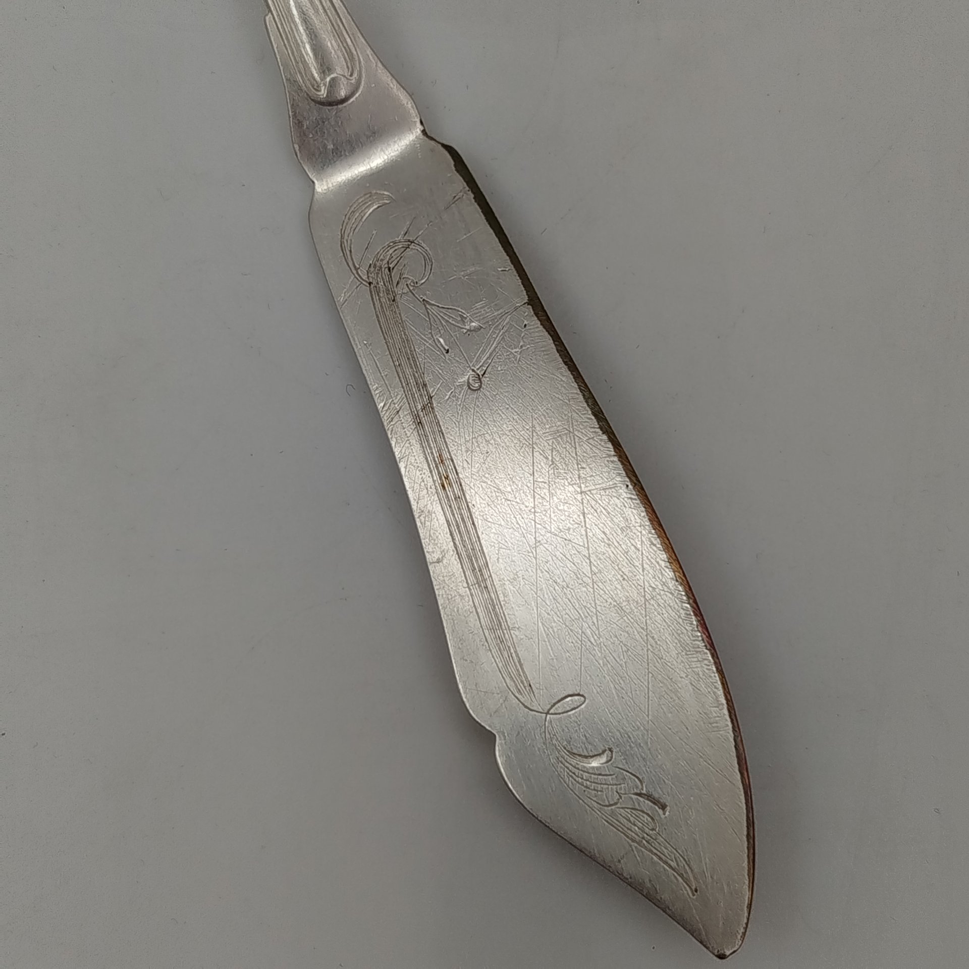 Нож для рыбы