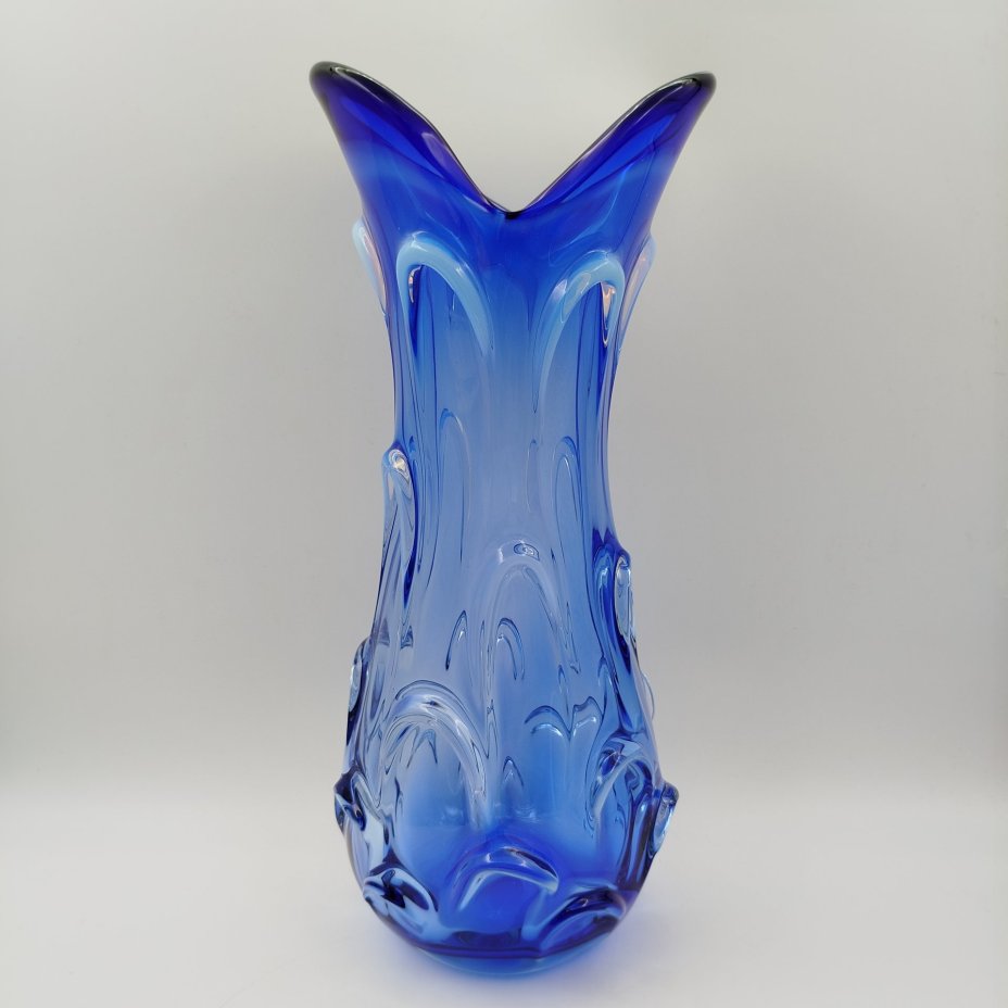 Ваза синего оттенка (большая)