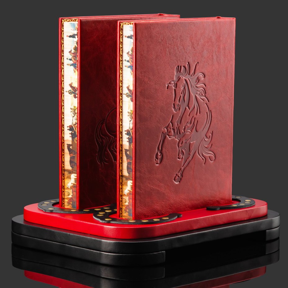 Подарочный комплект из 2-х книг "Книга о лошади"  С.П. Урусов на подставке, бумага, кожаный переплет, обрез с принтом, тиснение, золочение, серебрение; подставка из дерева, обтянутая кожей