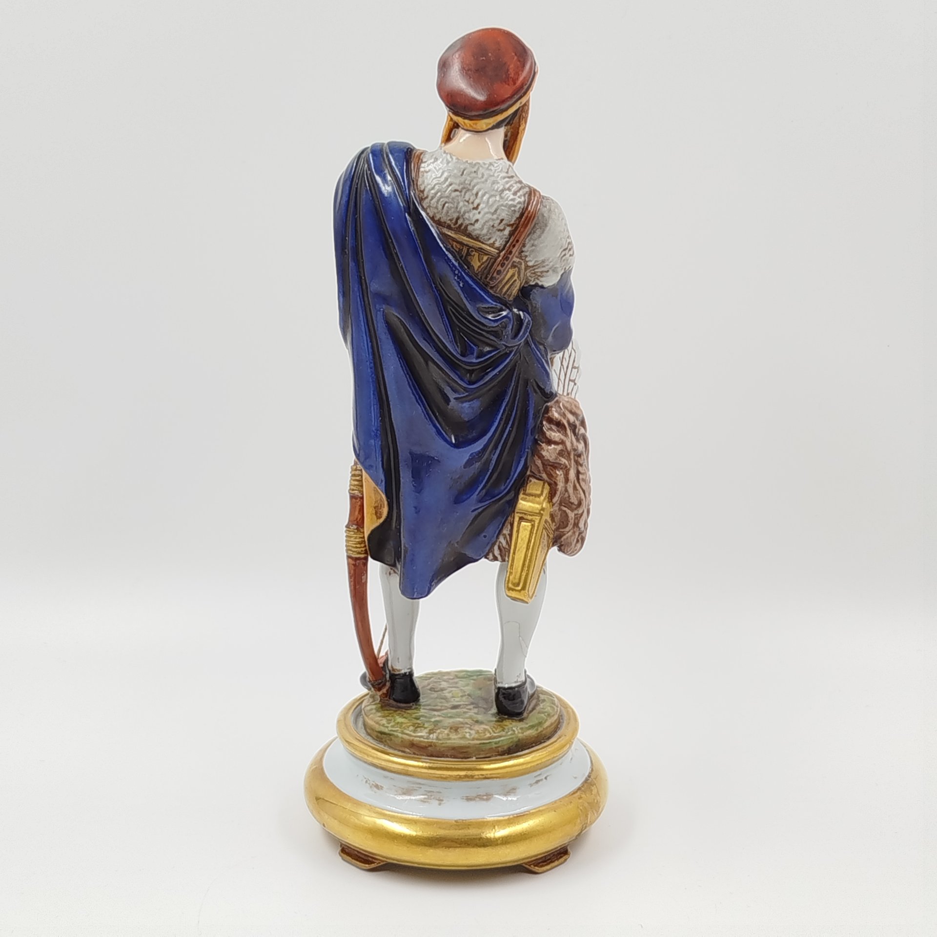Статуэтка "Лучник натягивающий тетиву", Capodimonte (Каподимонте)