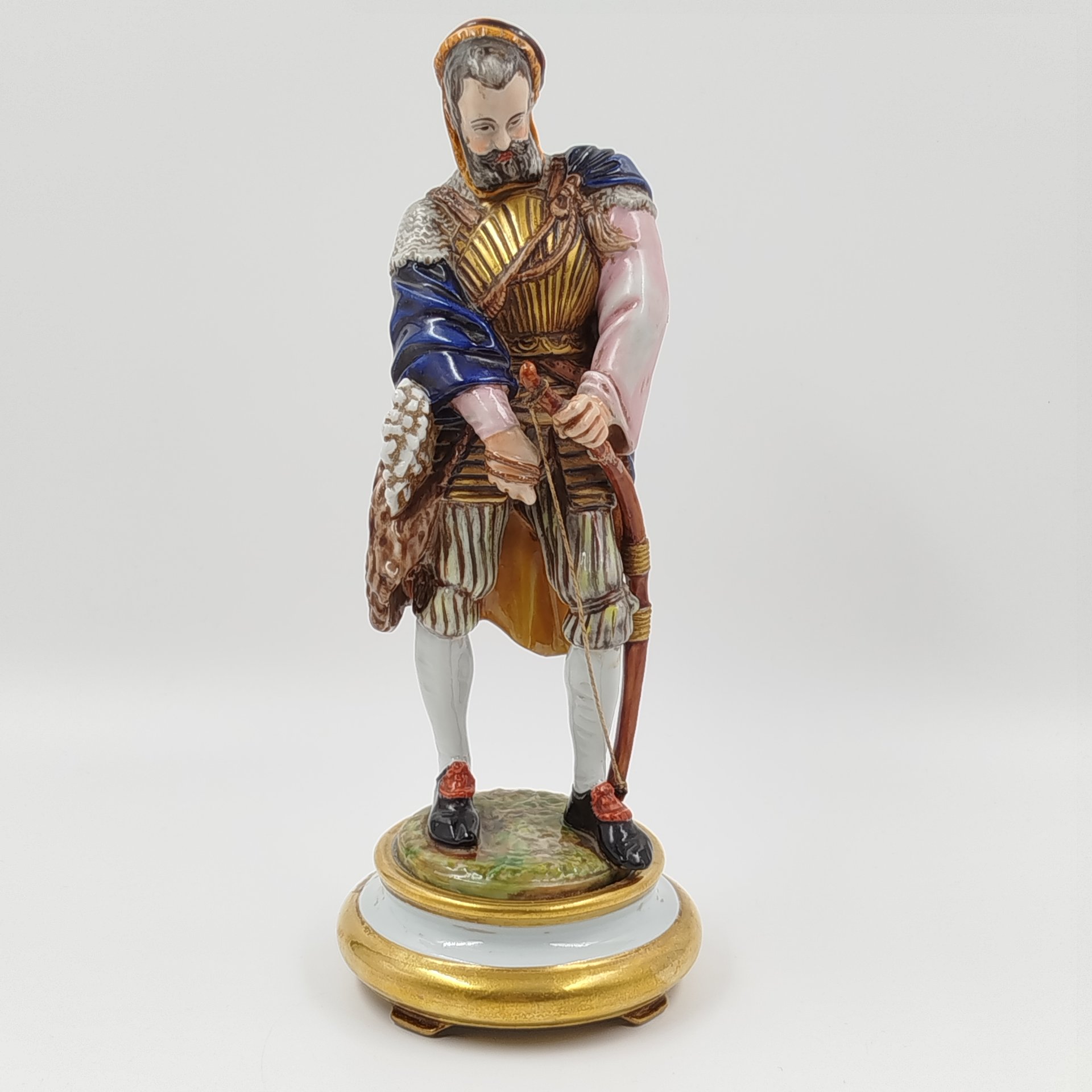Статуэтка "Лучник натягивающий тетиву", Capodimonte (Каподимонте)
