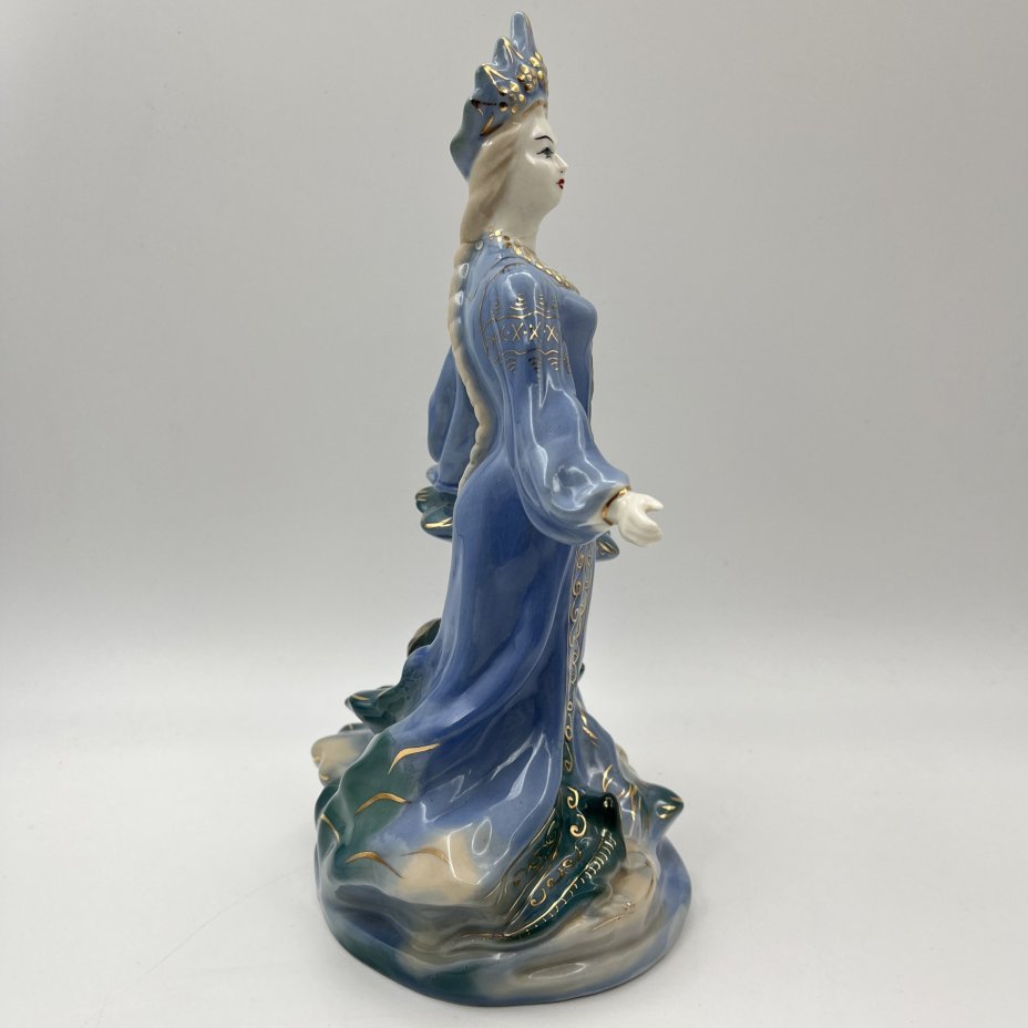 Статуэтка "Хозяйка медной горы", скульптор Л. Н. Шушканова