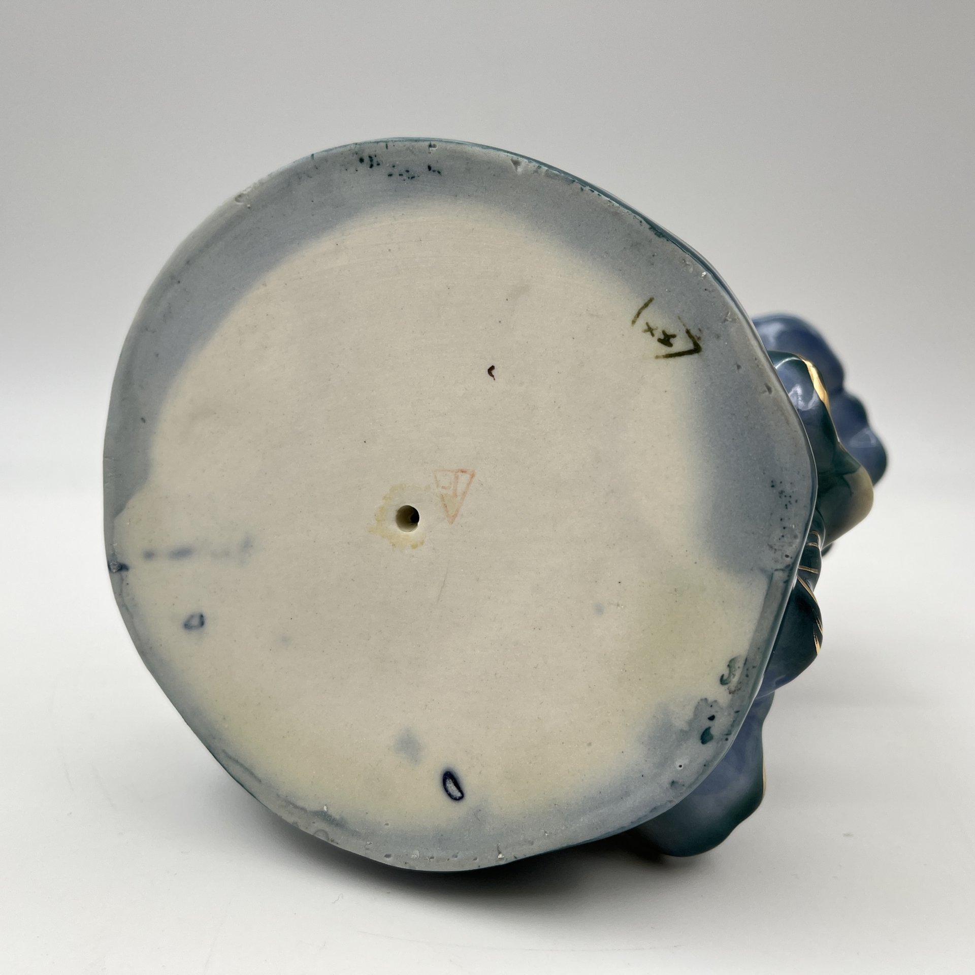 Статуэтка "Хозяйка медной горы", скульптор Л. Н. Шушканова