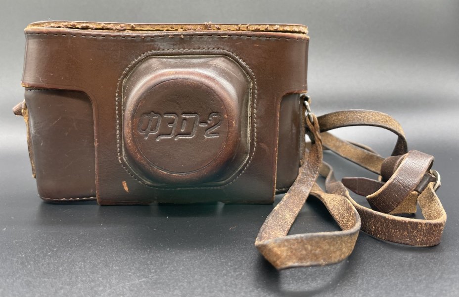 Фотоаппарат "ФЭД-2" с объективом "Индустар-26м" в оригинальном кофре, Харьковский машиностроительный завод им. Дзержинского (ФЭД)