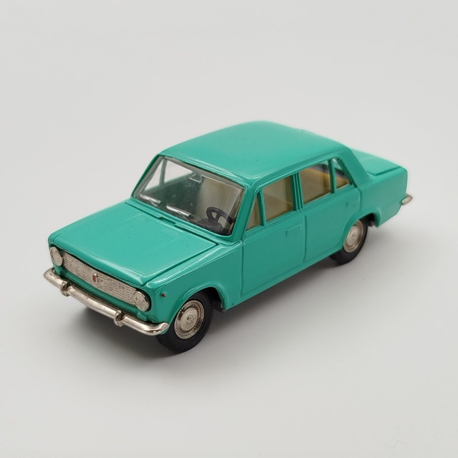 Модель автомобиля ВАЗ-2101 (модель А9 1:43), металл, пластик, СССР, 1980-1990 гг.