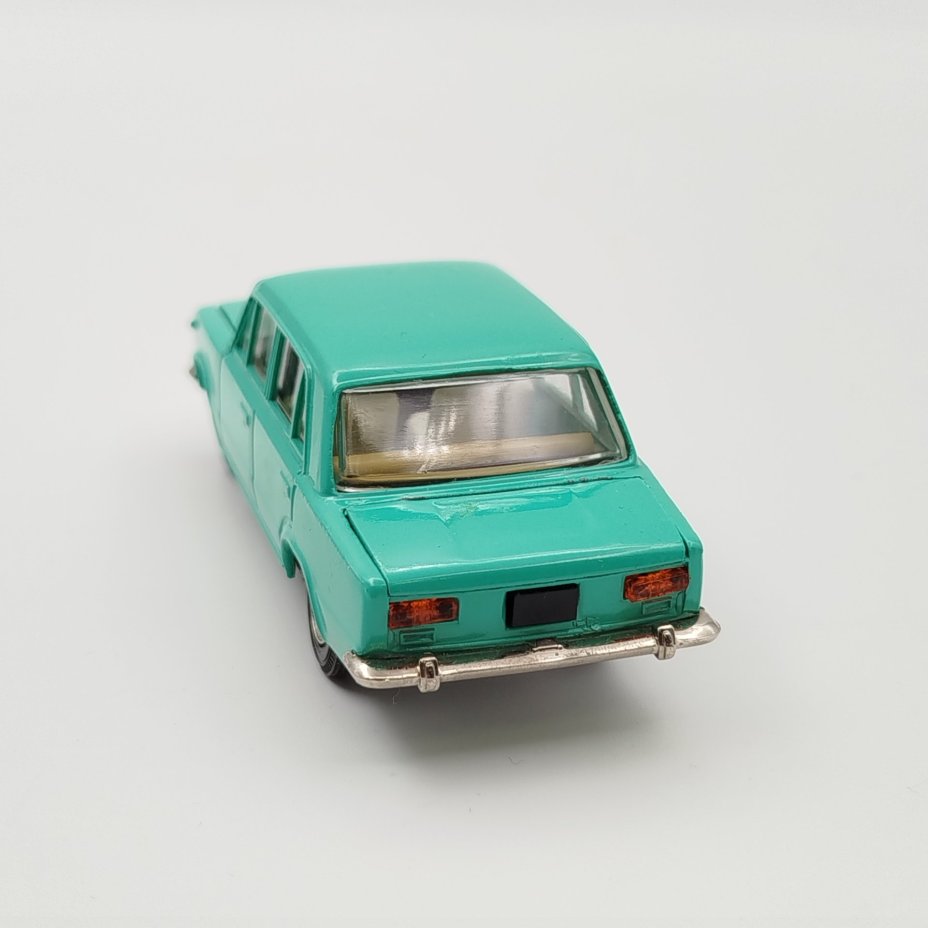 Модель автомобиля ВАЗ-2101 (модель А9 1:43), металл, пластик, СССР, 1980-1990 гг.