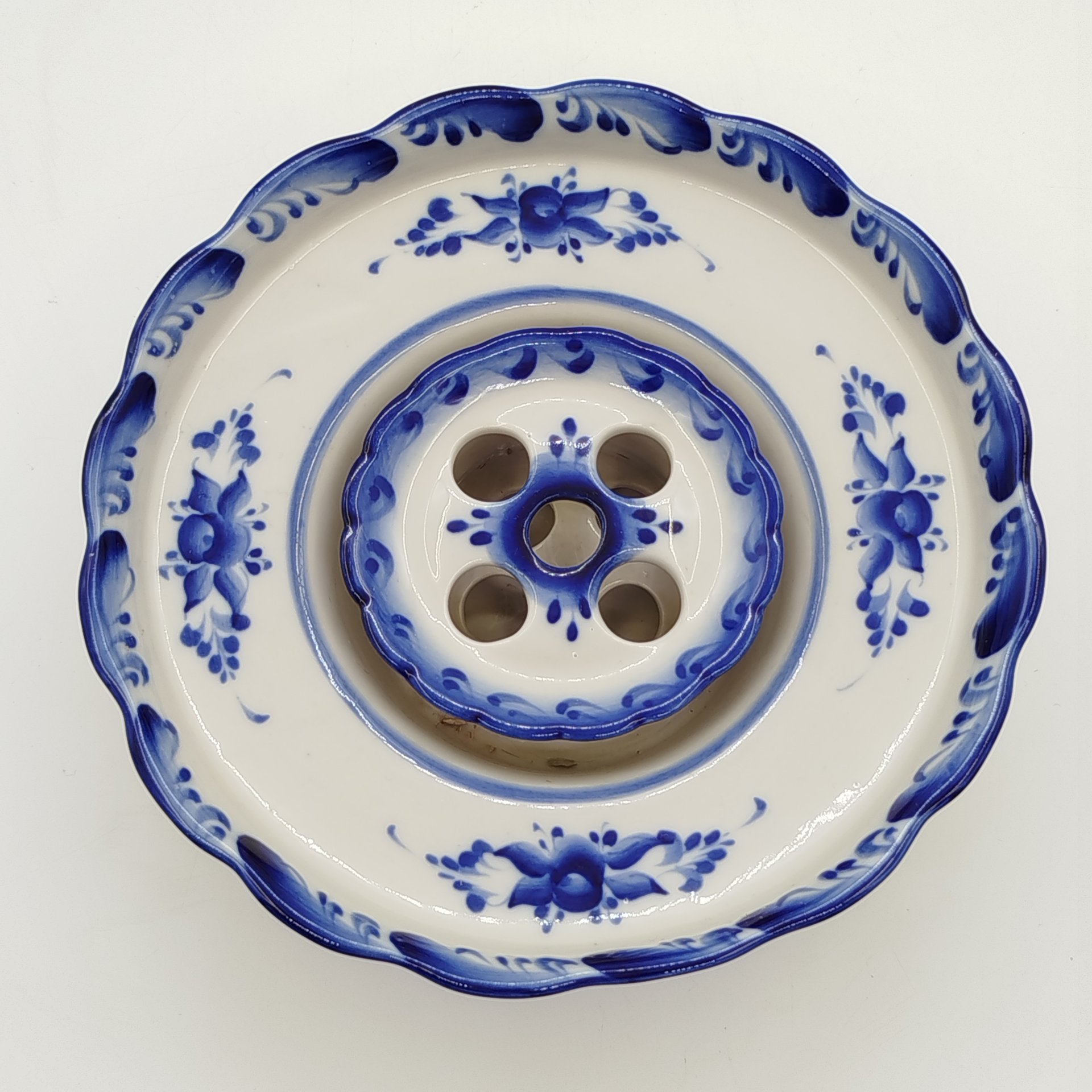 Ваза-подставка для цветов (роуз-боул, rose-bowl), фарфор, роспись, Гжельская фарфоровая мануфактура «Галактика», Российская Федерация, 1990-2015 гг.