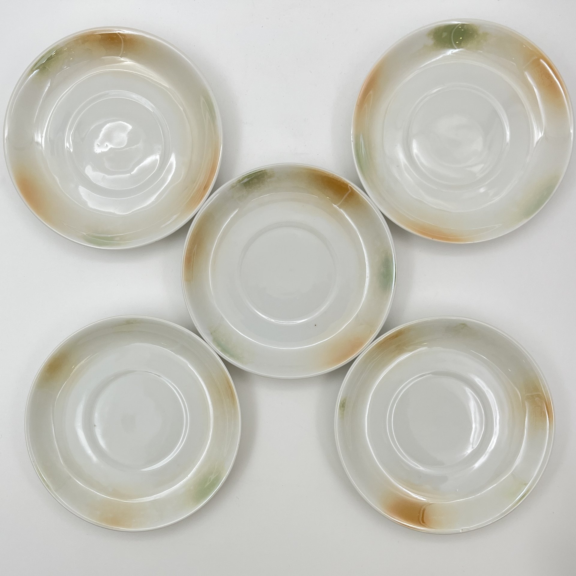 Набор чайно-кофейных пар с изображением девушек в саду на 5 персон, фарфор, деколь, Victoria, Чехословакия, 1918-1939 гг.