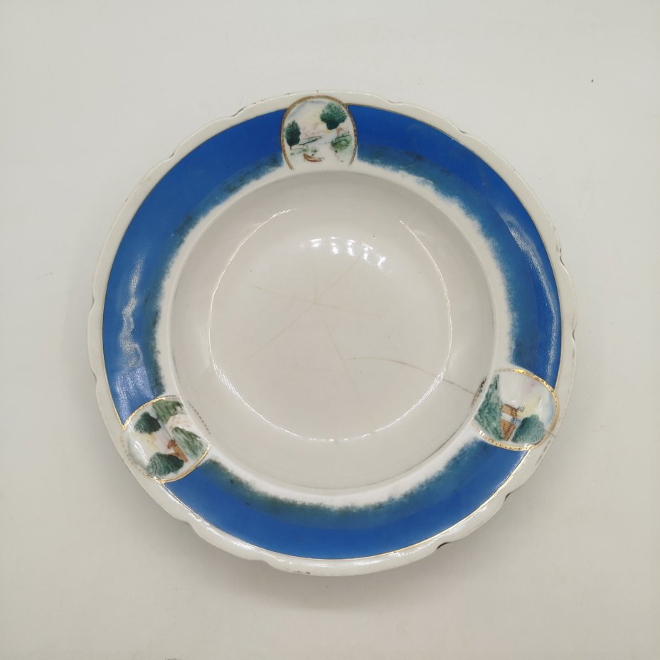 Тарелка суповая из сервиза "Озерный", фарфор, деколь с подрисовкой, золочение, крытье, Фарфоровый завод «Пролетарий» (Бронница, Мста), СССР, 1930-1945 гг.