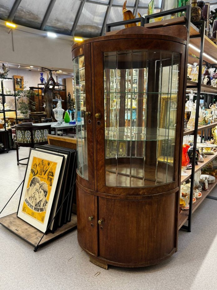 Витрина (горка) циркульная