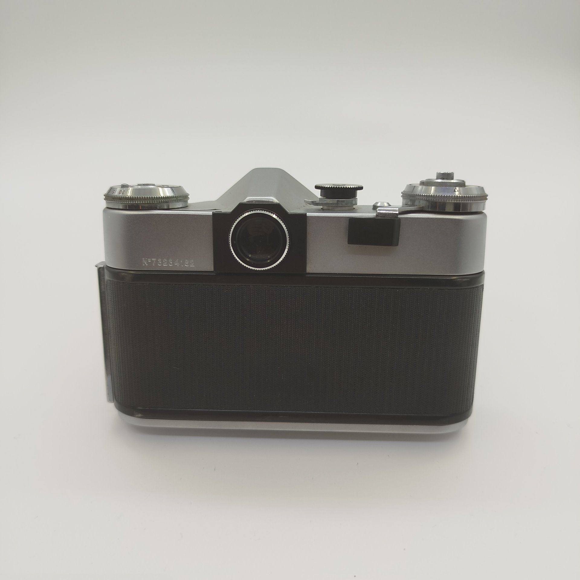 Фотоаппарат пленочный "Зенит-Е" с объективом "Индустар-50-2" в оригинальном кофре, металл, кожа, пластик, стекло, Красногорский механический завод (КМЗ), СССР, 1965-1981 гг.