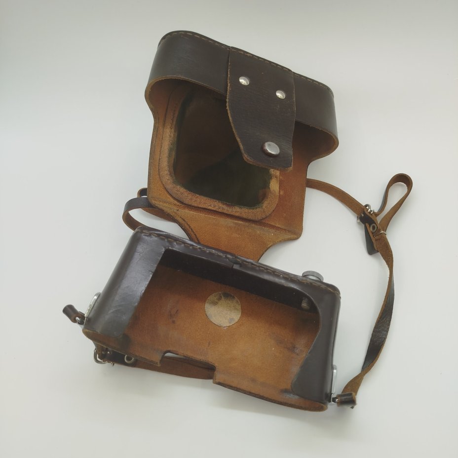 Фотоаппарат пленочный "Зенит-Е" с объективом "Индустар-50-2" в оригинальном кофре, металл, кожа, пластик, стекло, Красногорский механический завод (КМЗ), СССР, 1965-1981 гг.