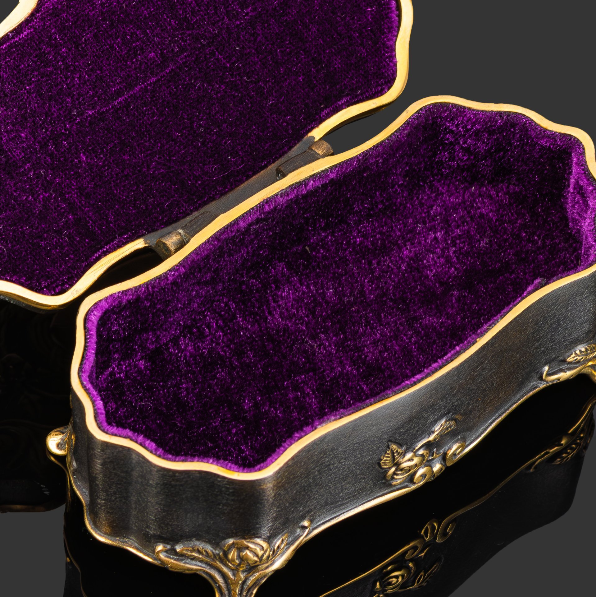 Шкатулка "Гирлянда цветов"