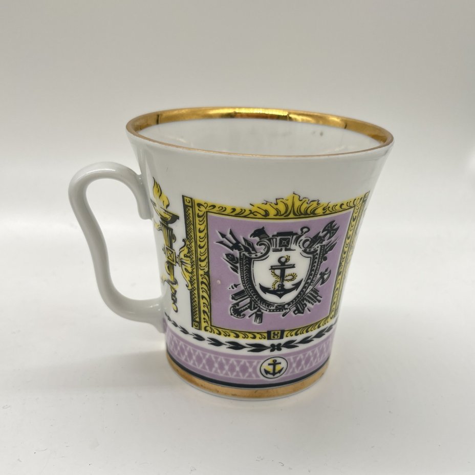 Чашка из чайной пары "Стрелка Васильевского острова" (форма "Ленинградская"), фарфор, деколь, золочение, Ленинградский фарфоровый завод (ЛФЗ), СССР, 1970-1986 гг.