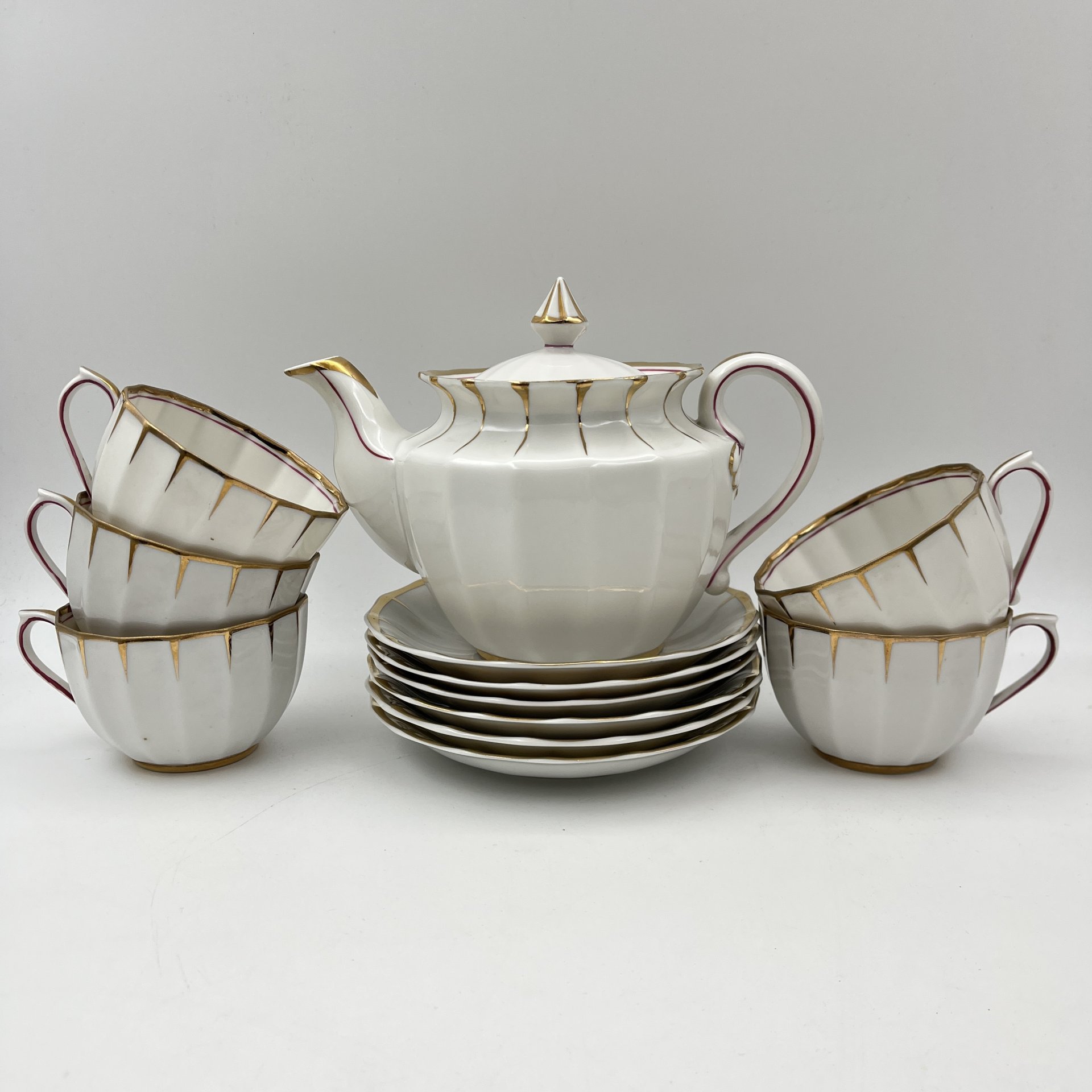 Набор чайный с рельефным лаконичным декором на 5 персон (12 предметов), форма "Ампир"