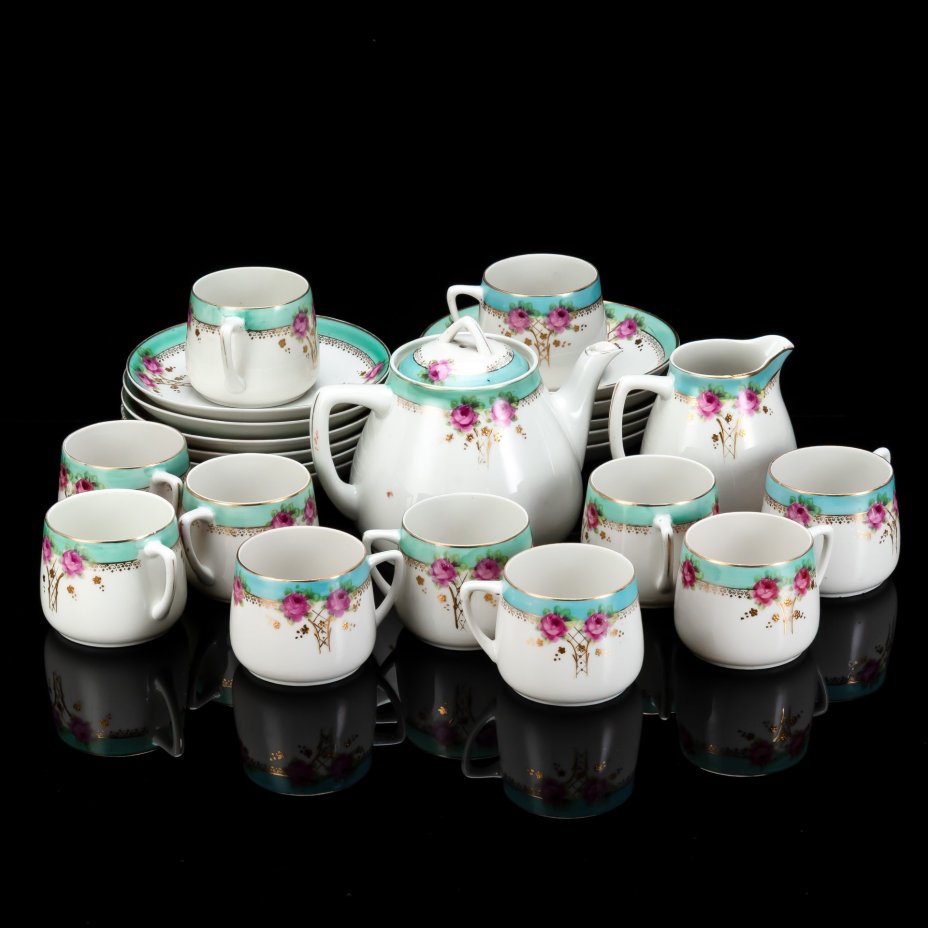 Сервиз чайный "Розы" на 11 персон (24 предмета), фарфор, роспись, деколь, золочение, Дмитровский фарфоровый завод (ДФЗ Вербилки), СССР, 1925-1940 гг.