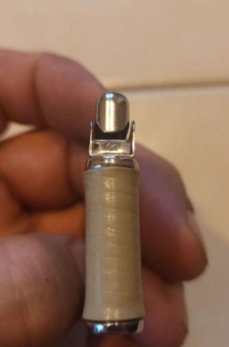 Зажигалка газовая