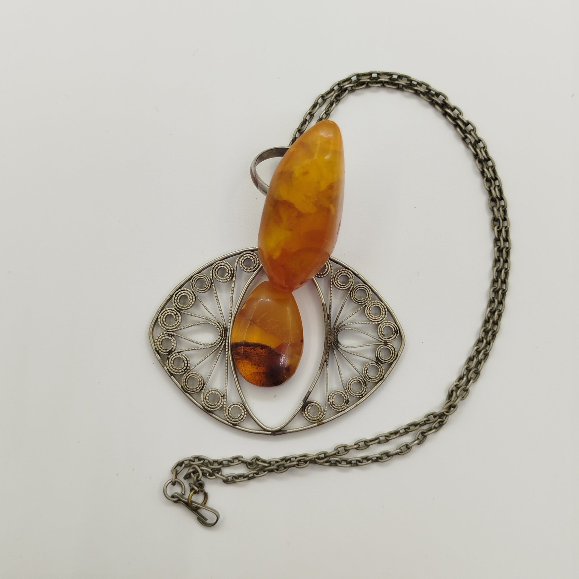 Набор из кольца и подвески