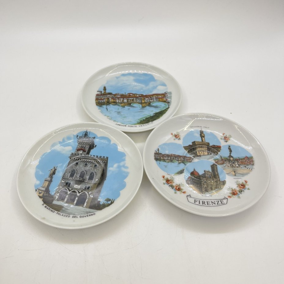 Блюдца декоративные с изображением достопримечательностей Италии, фарфор, деколь, Италия, 2000-2015 гг.