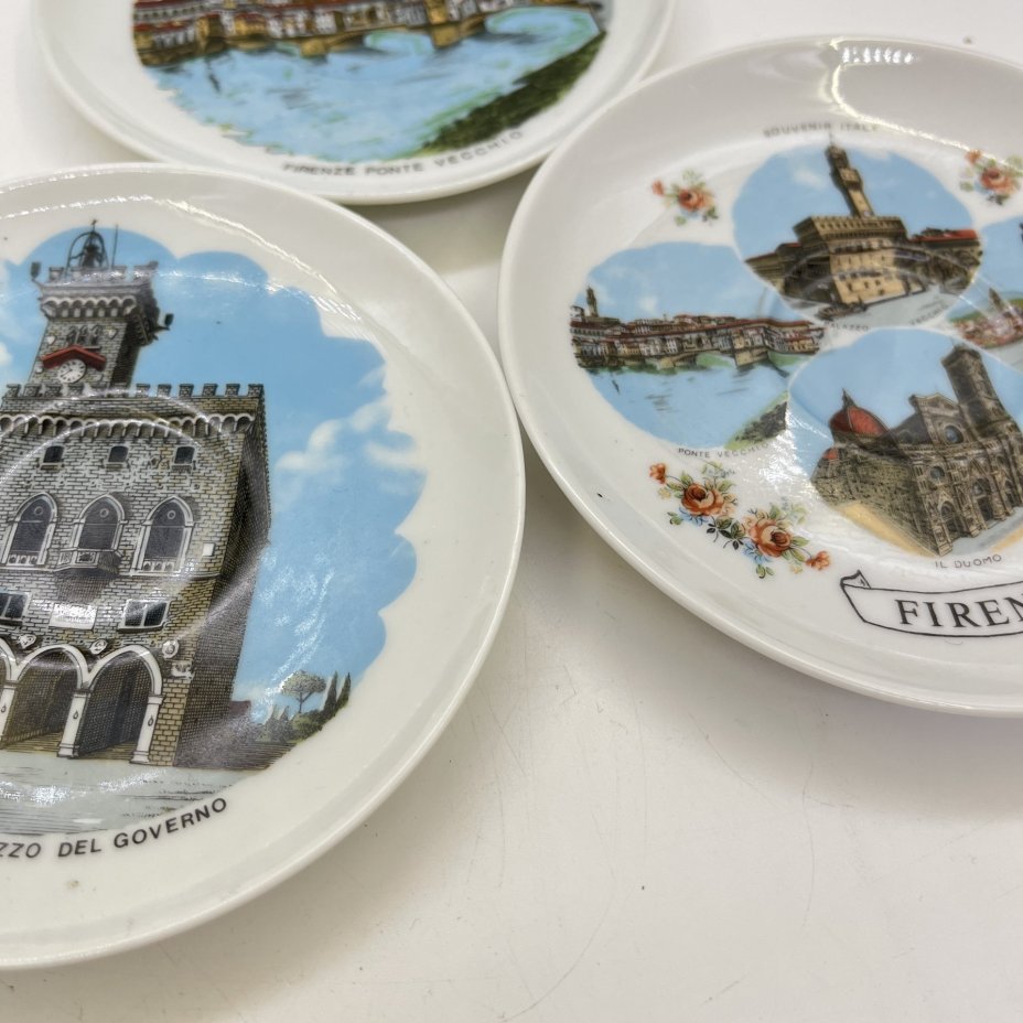 Блюдца декоративные с изображением достопримечательностей Италии