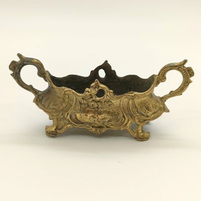 Жардиньерка миниатюрная в форме ладьи, украшенная рельефным флоральным декором, металл, литье, золочение, Западная Европа, 1920-1960 гг.