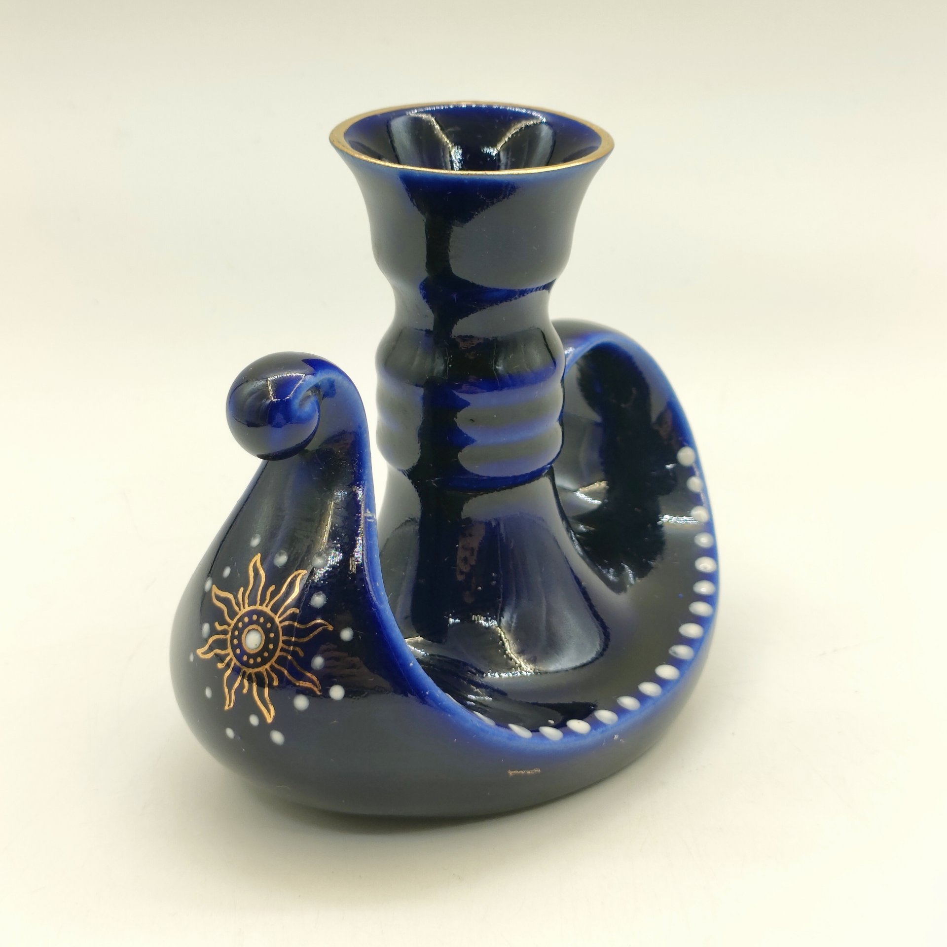 Подсвечник в виде масляной лампы, фарфор, крытье кобальтом, роспись, золочение, Бронницкий завод фарфоровых изделий «Возрождение», СССР, 1980-1990 гг.