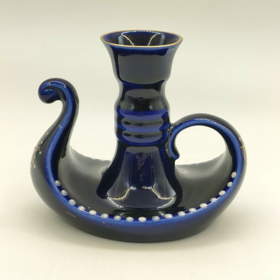 Подсвечник в виде масляной лампы, фарфор, крытье кобальтом, роспись, золочение, Бронницкий завод фарфоровых изделий «Возрождение», СССР, 1980-1990 гг.