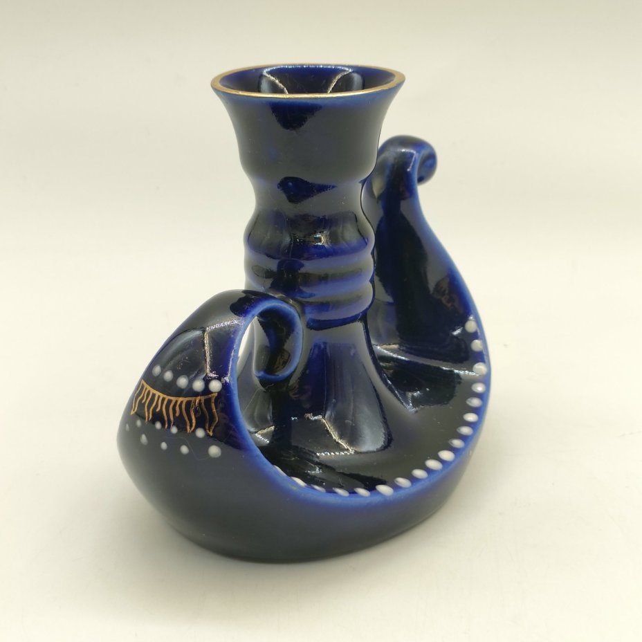 Подсвечник в виде масляной лампы, фарфор, крытье кобальтом, роспись, золочение, Бронницкий завод фарфоровых изделий «Возрождение», СССР, 1980-1990 гг.