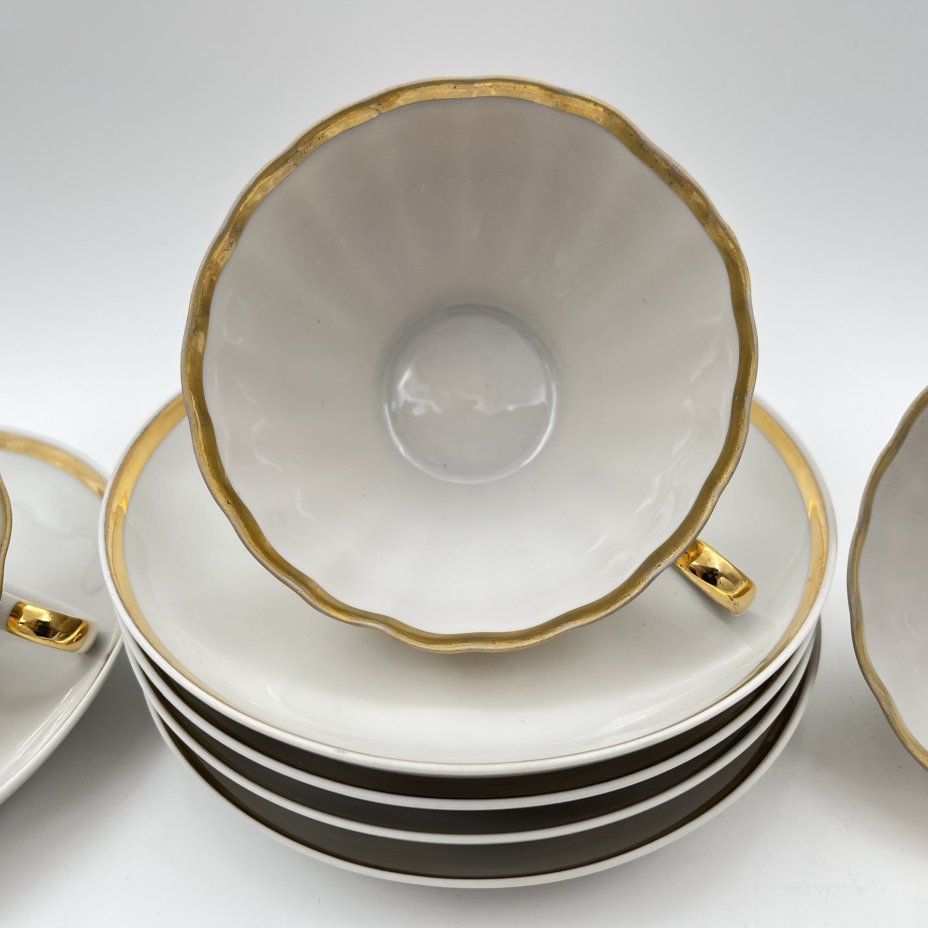 Набор чайных пар с лаконичным декором на 5 персон, фарфор, золочение, Дулевский фарфоровый завод (Дулёво), СССР, 1988-1989 гг.