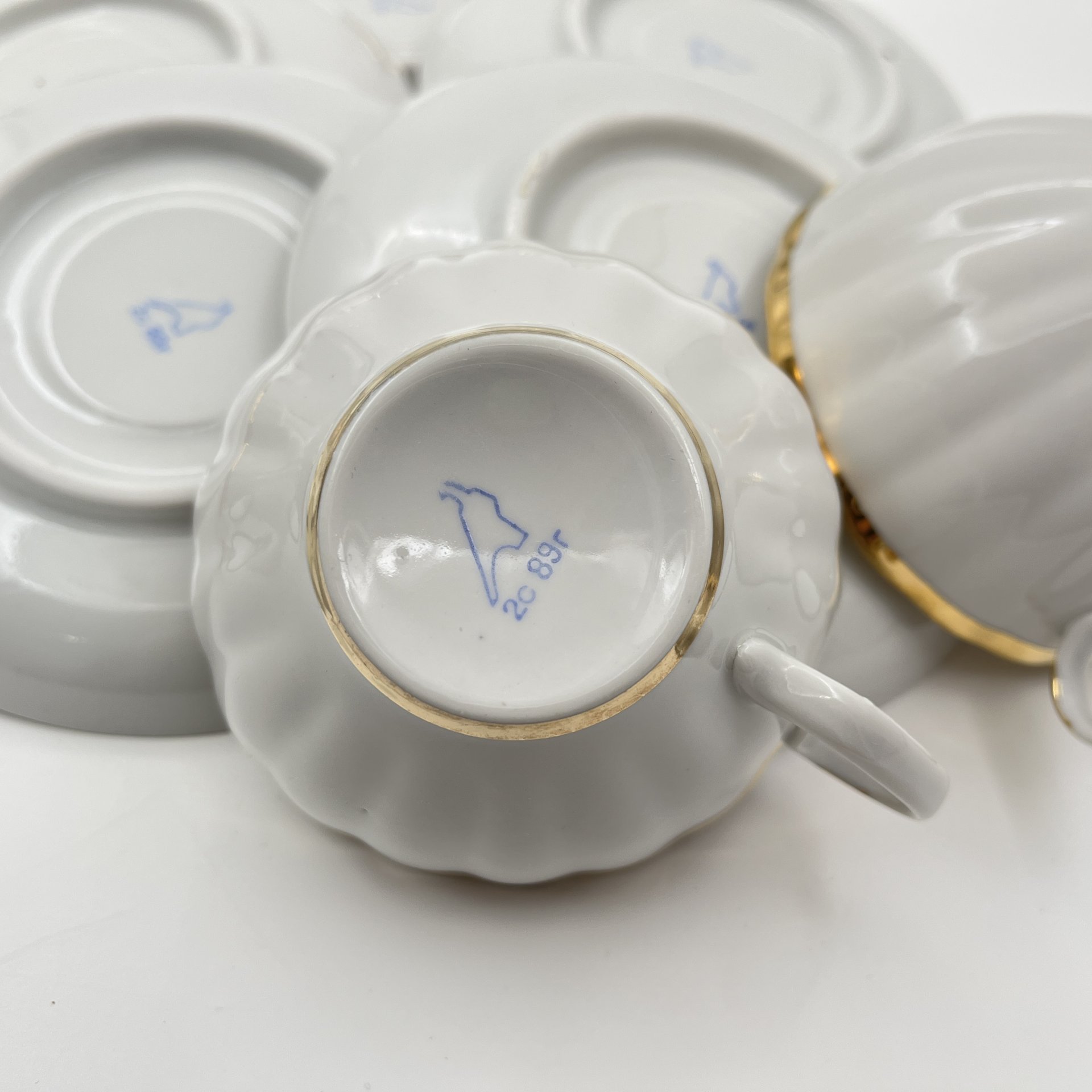 Набор чайных пар с лаконичным декором на 5 персон, фарфор, золочение, Дулевский фарфоровый завод (Дулёво), СССР, 1988-1989 гг.