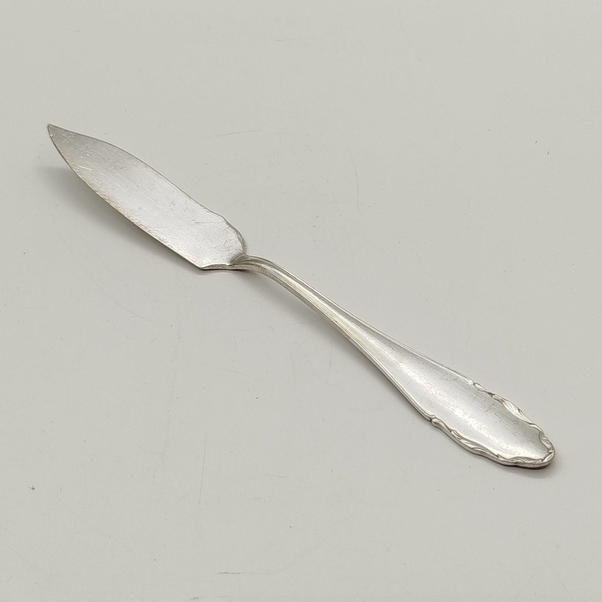 Нож для рыбы