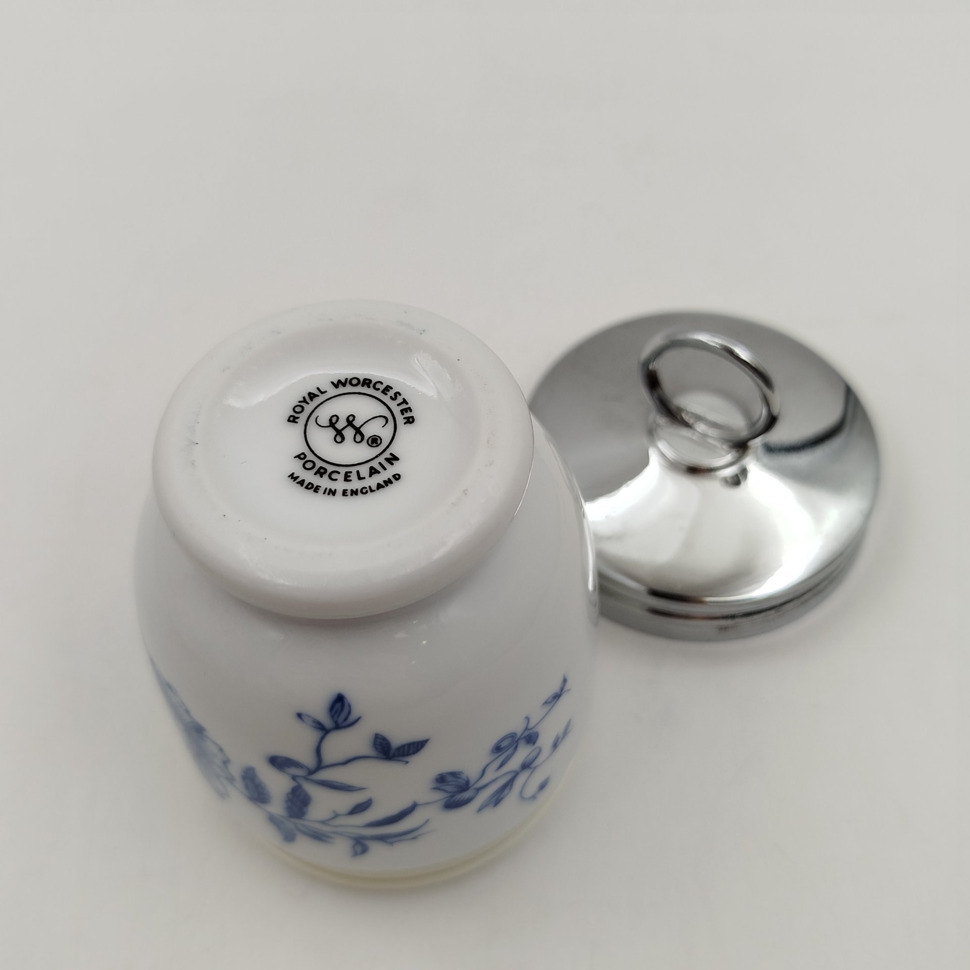 Кодлер с цветочным декором, фарфор, деколь, металл, Royal Worcester, Royal Worcester