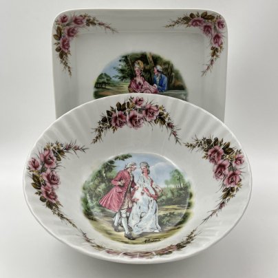 Салатник и блюдо, украшенные изображением галантной сцены, Royal Schwabap, фарфор, деколь, Нидерланды, 1970-1990 гг.