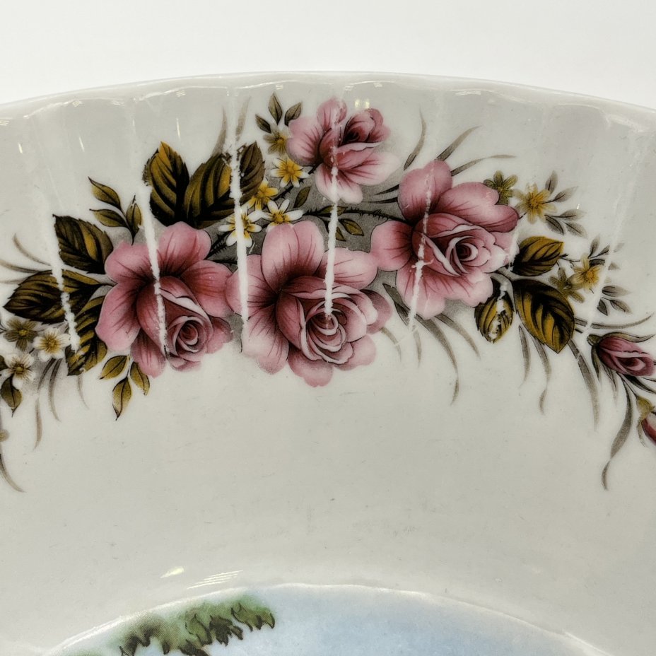 Салатник и блюдо, украшенные изображением галантной сцены, Royal Schwabap