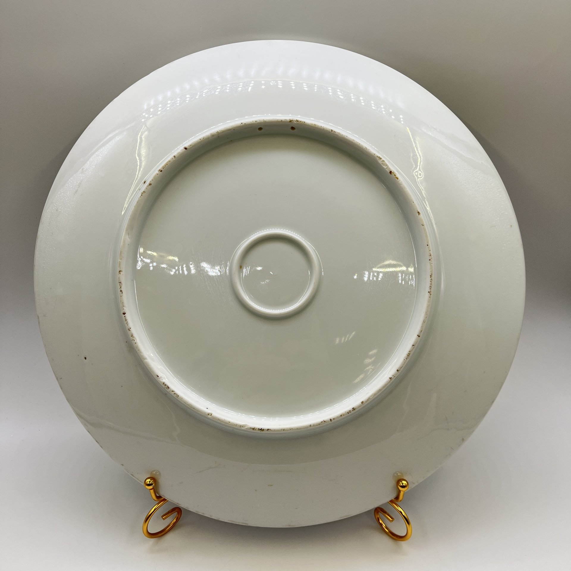 Большая настенная тарелка с изображением роз, фарфор, деколь, Европа, 1920-1950 гг.