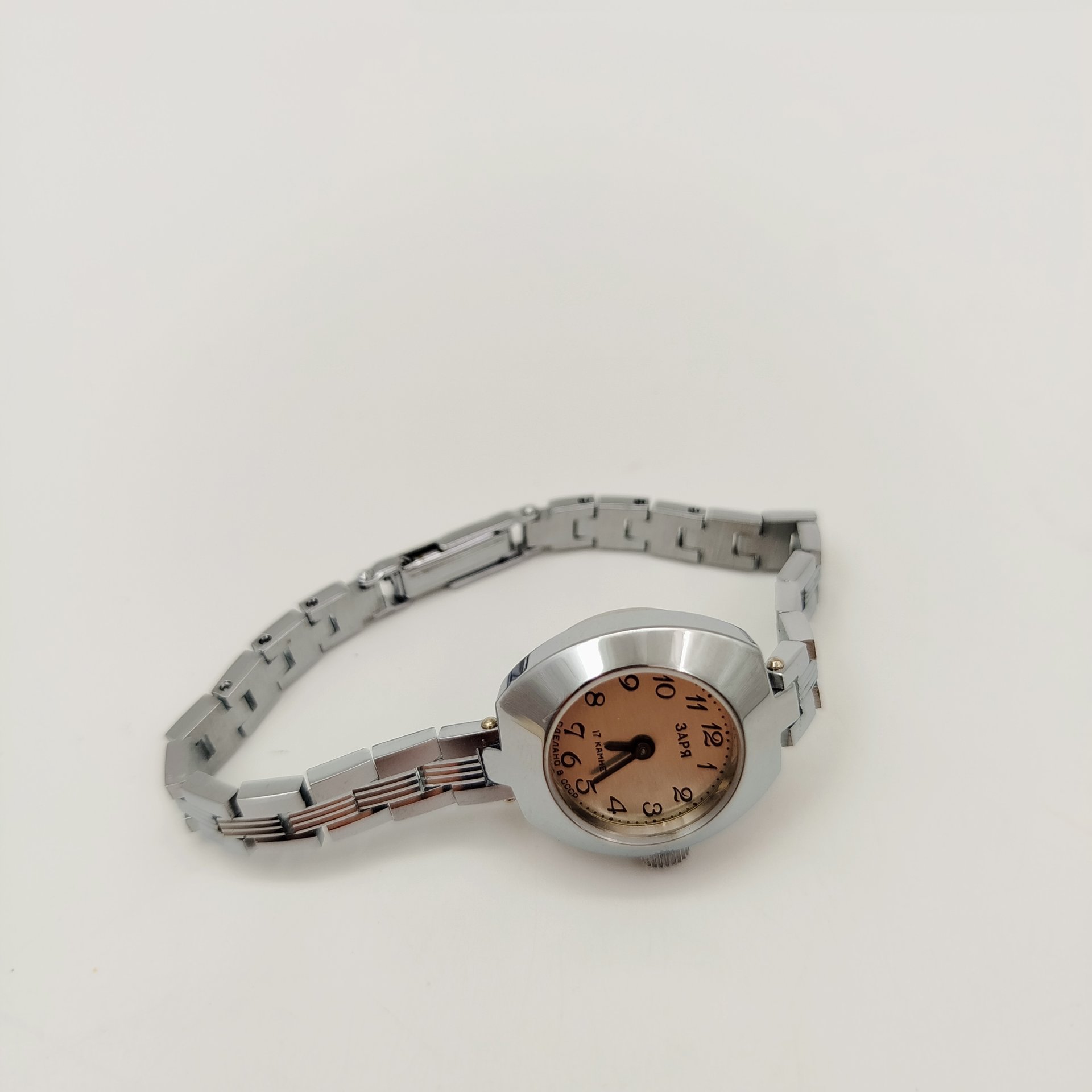 Часы наручные "Заря" в оригинальной упаковке с документами, металл, стекло, картон, Пензенский часовой завод, СССР, 1991 г.