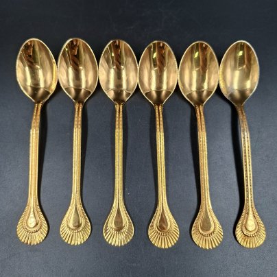 Набор из шести чайных ложек с фигурными черенками, металл, золочение, Таллинский ювелирный завод, СССР, 1970-1990 гг.