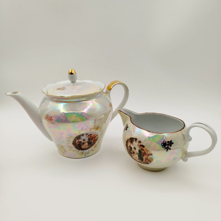 Набор для сервировки стола (чайник, молочник) "Мадонна", фарфор, деколь, люстр, золочение, Kahla, ГДР, 1968-1987 гг.