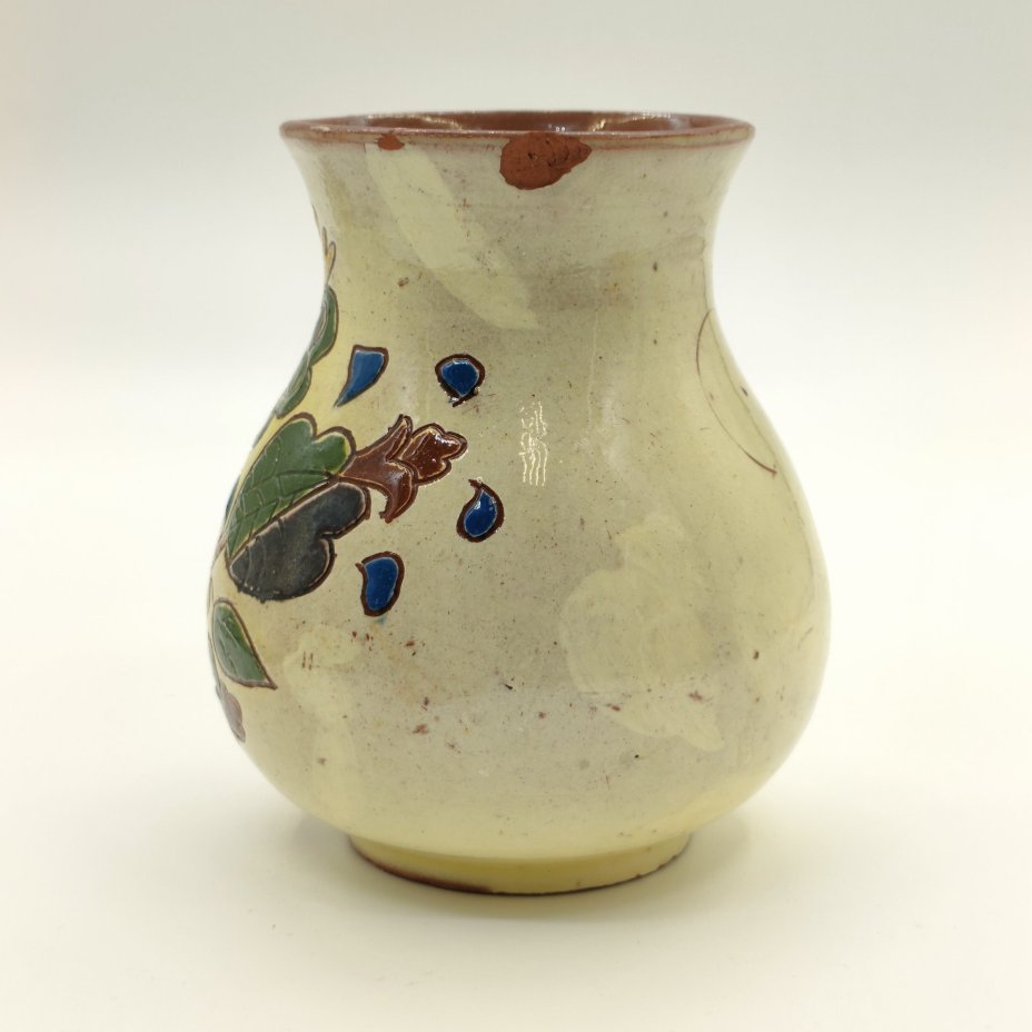 Вазочка с орнаментальным декором на тулове, Научно-экспериментальная керамическая станция (НЭКС), г. Алма-Ата