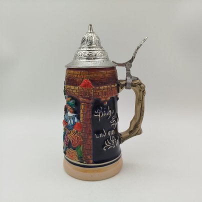 Кружка пивная, украшенная средневековым сюжетом, керамика, олово, рельеф, Marzi & Remy, Германия, 1960-1980 гг.