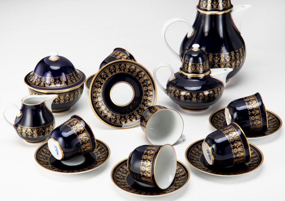Сервиз чайный "Echt Kobalt" с ажурным орнаментом, на 6 персон, (16 предметов), фарфор, деколь, золочение, Graf Von Henneberg Porzellan, 1777 Jlmenau, Германия, 1977-1990 гг.