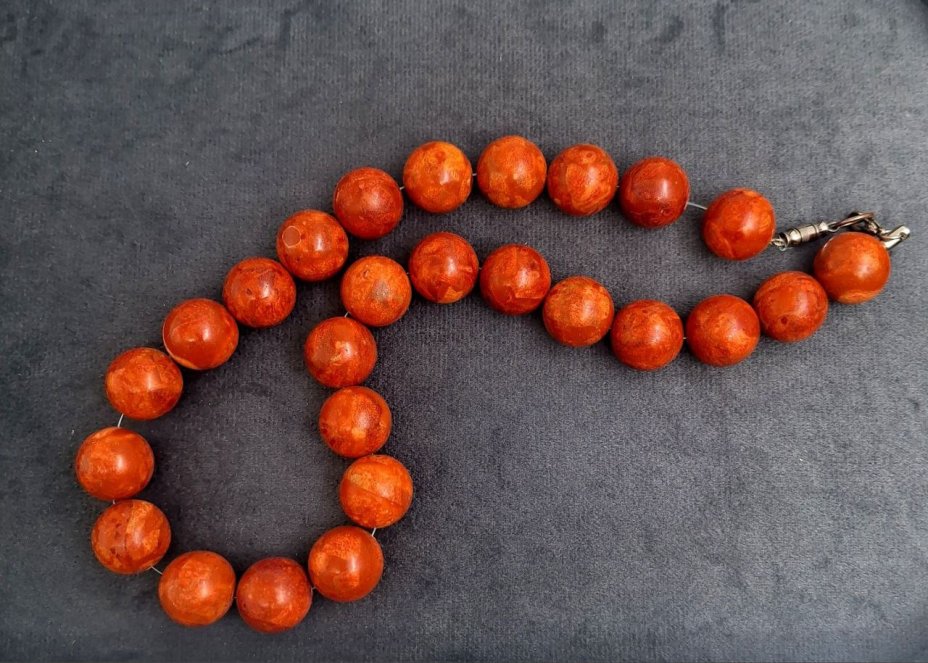 Бусы винтажные из крупных круглых элементов, коралл пресованный, металл, СССР, 1960-1980 гг.