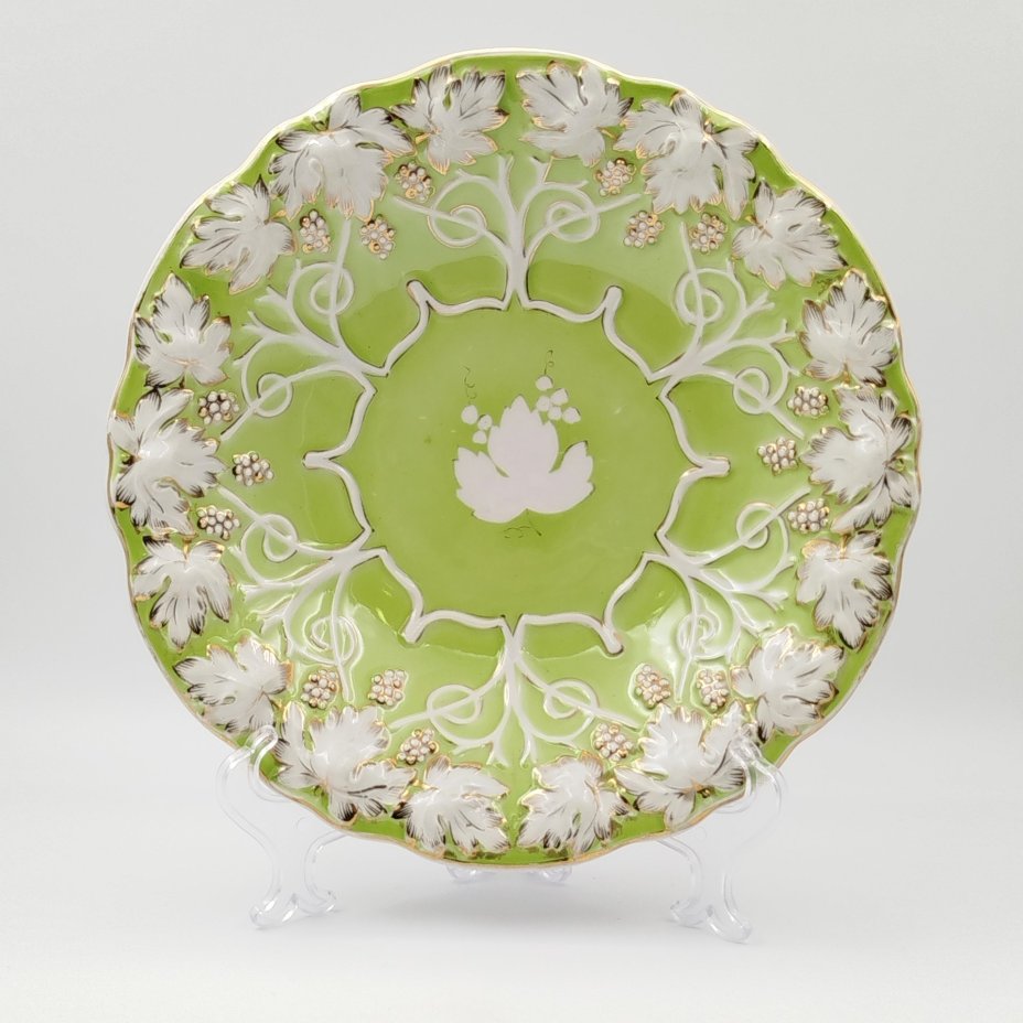 Блюдо сервировочное "Виноград" (зелёное), фарфор, крытье, золочение, Дулевский фарфоровый завод (Дулёво), СССР, 1956 г.