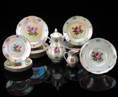 Набор предметов из сервиза "Розы" на 5 персон (18 предметов), фарфор, люстр, деколь, золочение, Kahla, Германия, 1960-1990 гг.