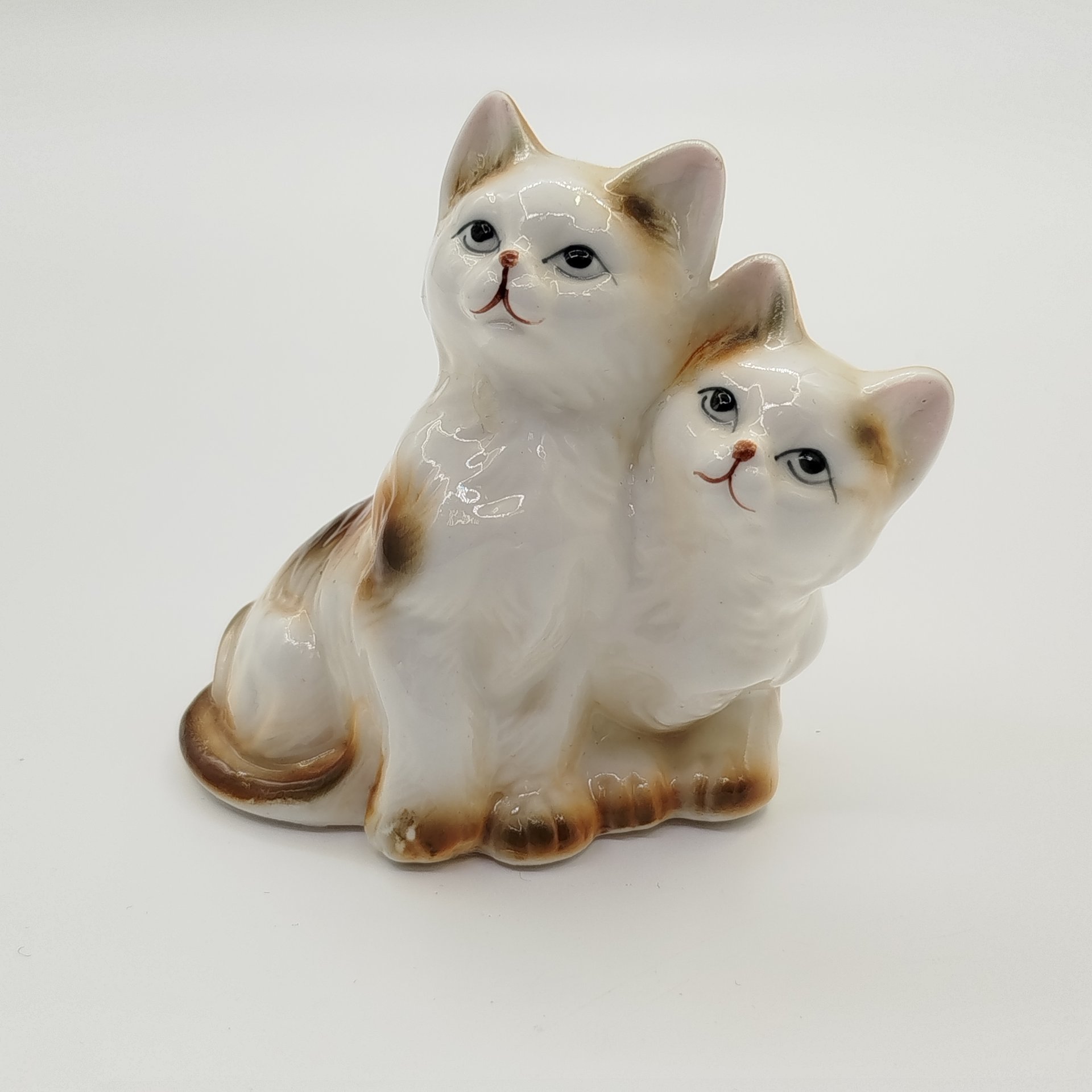 Статуэтка "Кошки", фарфор, роспись, Азия, 1990-2010 гг.