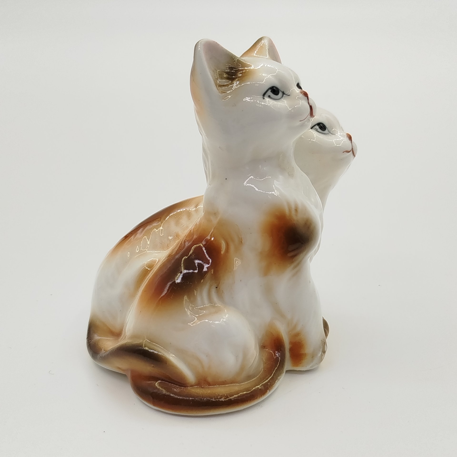 Статуэтка "Кошки", фарфор, роспись, Азия, 1990-2010 гг.