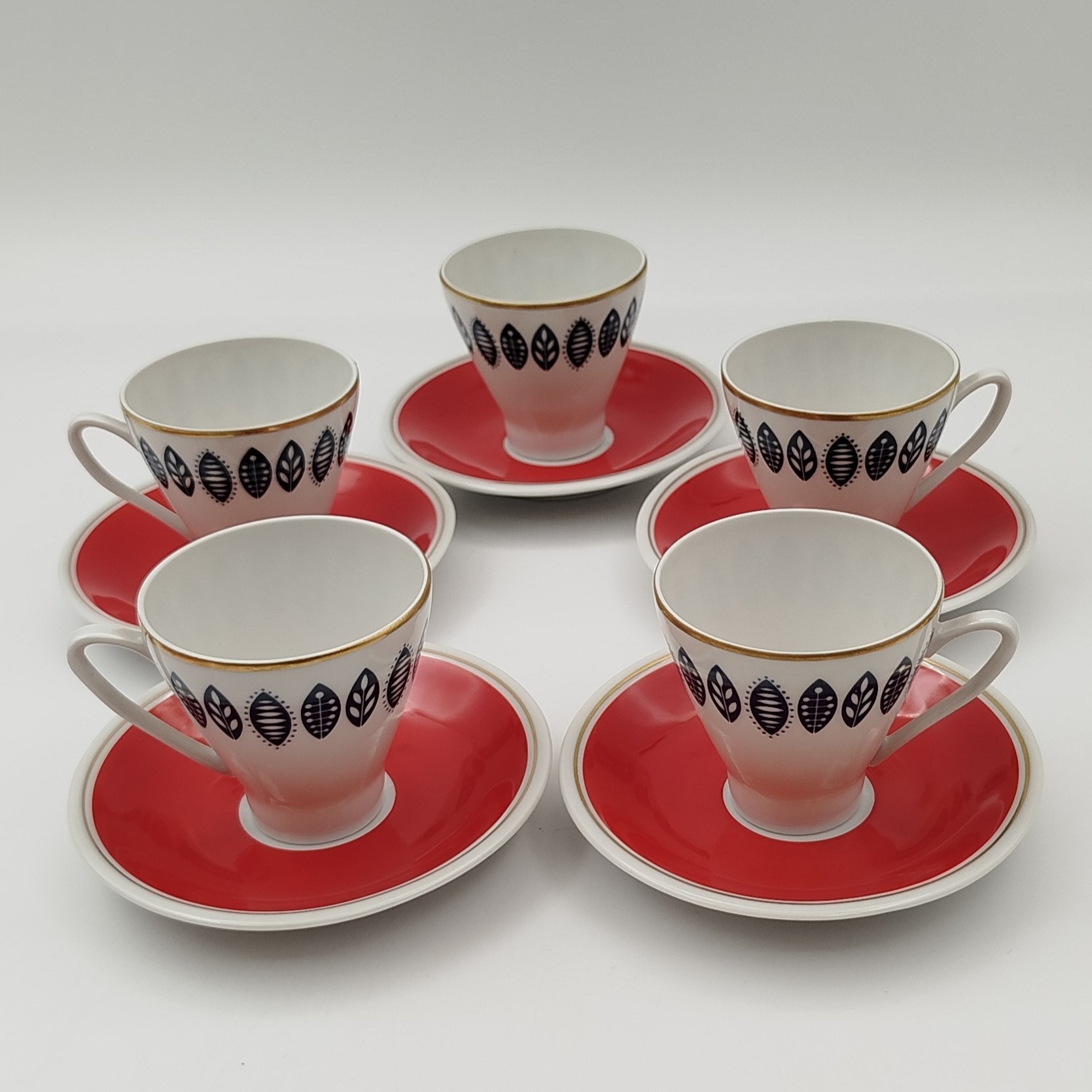 Сервиз кофейный  на 5 персон (13 предметов) с растительным декором, фарфор, крытье, деколь, Freiberger Porzellan, ГДР, 1970-1980 гг.