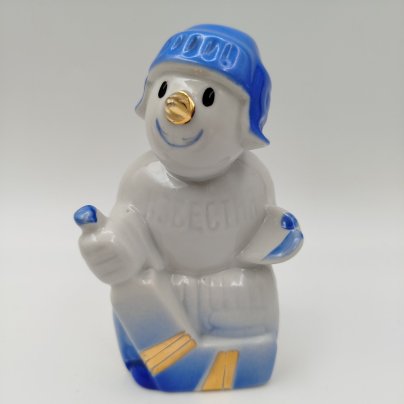 Статуэтка "Снеговик - хоккеист" (копия Хоккейного приза за кубок газеты "Известия"), автор В. Ропов