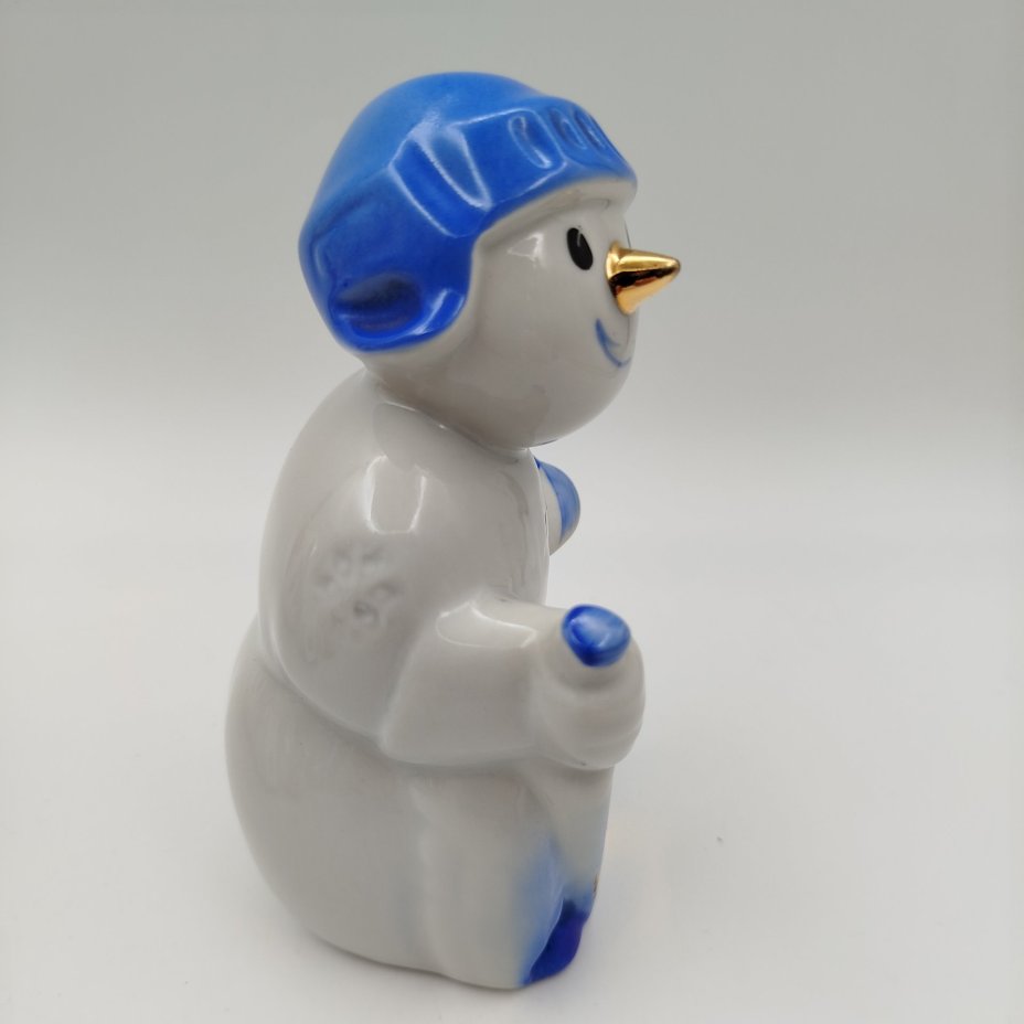 Статуэтка "Снеговик - хоккеист" (копия Хоккейного приза за кубок газеты "Известия"), автор В. Ропов