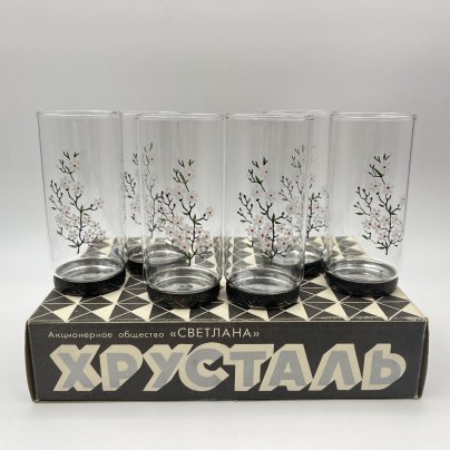 Набор "Подарочный" из шести стаканов с декором в виде цветущих яблонь, в оригинальной коробке, АО "Светлана", хрусталь, печать, металл, картон, Российская Федерация, 1992-2000 гг.